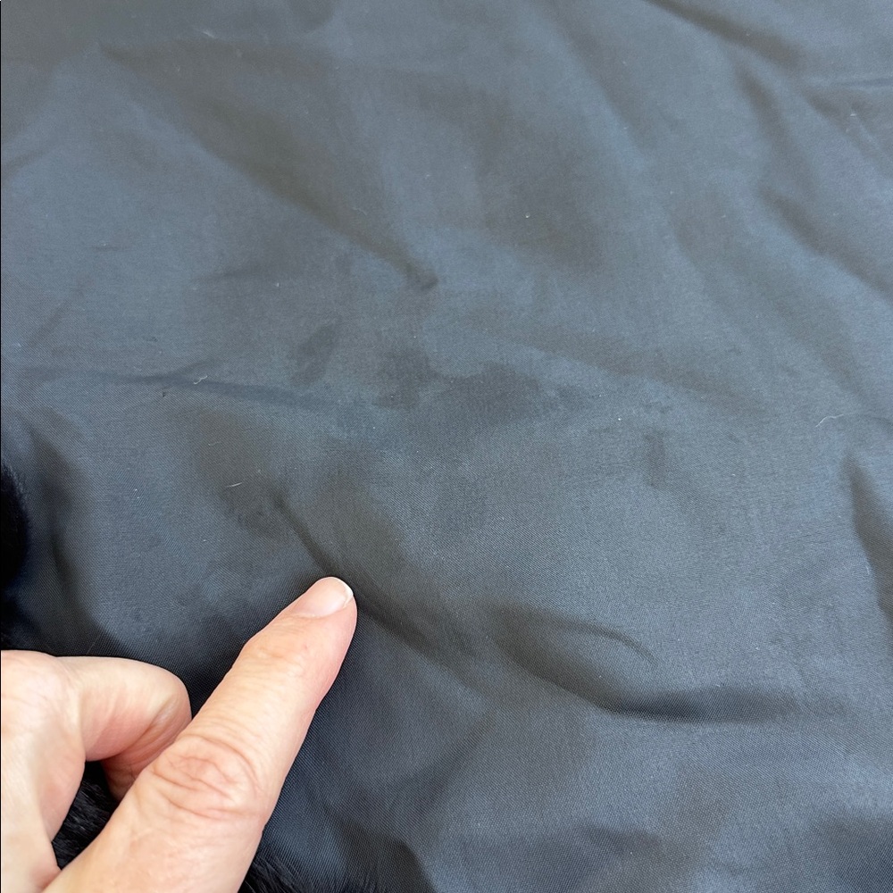 Unbranded Black Fur Trimmed Cape with Metallic Thread Embroidery - Picture 9 of 12